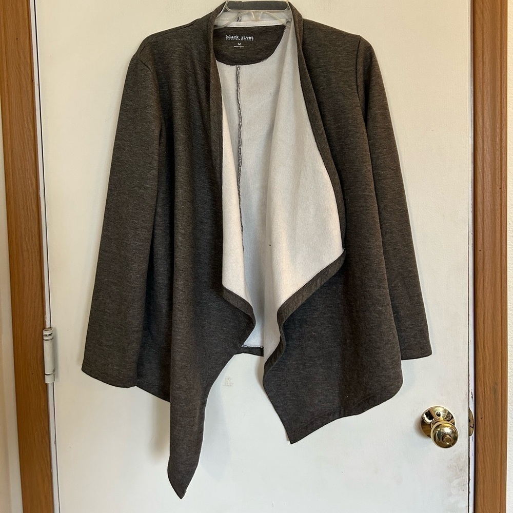 Black River Performance Medium Open Front Longsle… - image 1